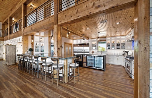 Galveston House | Johnny Walker`s Lodge