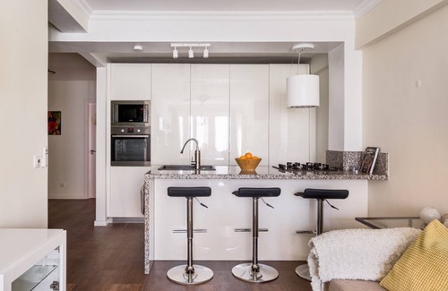 Carcavelos Apartment | JOIVY Impressive 2-bed flat near the beach