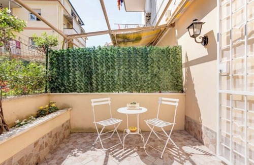 Ciampino Apartment | Joker House Rome in 15 minutes Station Airport