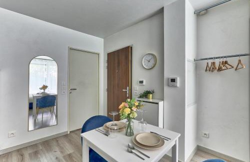 Romainville Apartment | Joli studio avec jardin près de Paris