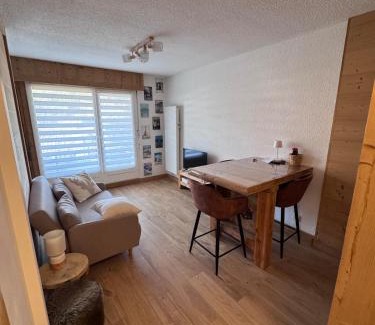 Sallanches Apartment | Joli studio avec terrasse