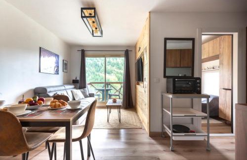 Isola Apartment | Joli T2, Centre, Parking privé, Wifi, Local à ski
