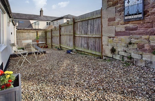 Goodrich Cottage | JOLLY COTTAGE, romantic, character holiday cottage in Goodrich