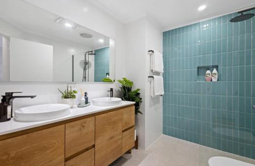 Northbridge Apartment | Jolly on James- 2BDR