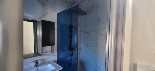 Himare Apartment | Jon rooms