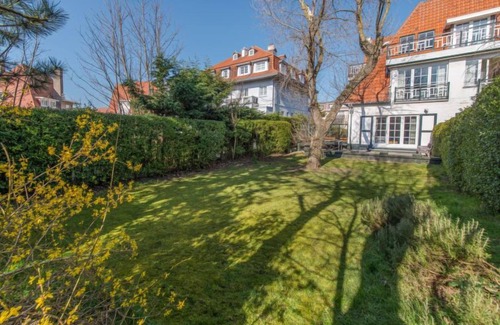 De Haan Apartment | Jong & Blij 2 ground floor with garden by Interhome