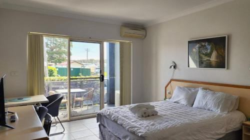 Sussex Inlet House | Jopen Motel Unit 4