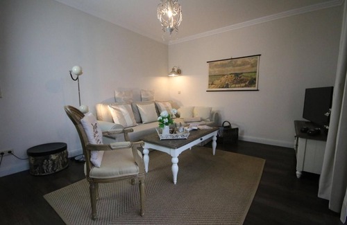 Zingst Apartment | Jordanstrasse 35 Whg. 1 - cozy vacation apartment on the ground floor of a
