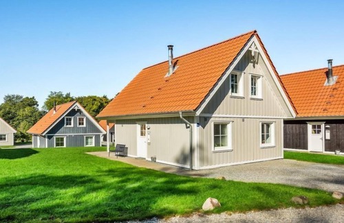 Grasten House | "Joris" - 100m to the inlet by Interhome