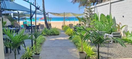 Habaraduwa Hotel | Josan Villa with a Glorious Beach and Sea View