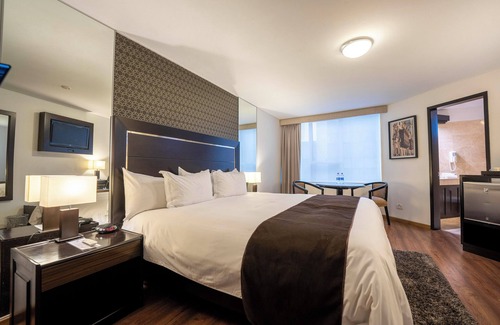 Petit Jean Ocharan Hotel | Jose Antonio Executive