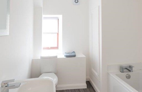 Banff House | Josie's House in Banff, is a Home from Home, 6 Bedroom Town House