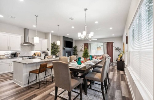 Fort Worth House | Joyous 3BDTownhouse: UltraCool & Spacious!