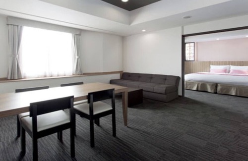 Hyakunincho Hotel | Jr. Suite 1-bedroom in Apart- hotel in charming Shinjuku City