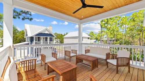 San Juan House | Juan Fine Day by AvantStay Sleeps 18 Heated Pool Golf Cart