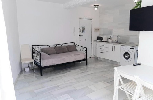 La Catedral Apartment | Juderia Home - Parking