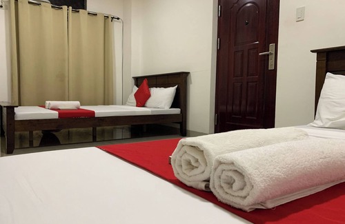 Baclaran Hotel | Juemarst Suites Near Sm Mall Of Asia