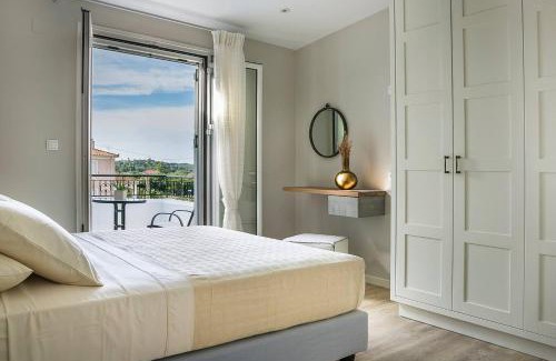 Mazarakata Apartment | Julia's Luxury Suites #1