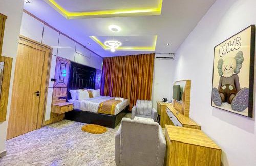 Oshodi-Isolo Hotel | Julicis Hotels And Suites