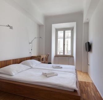 Ljubljana Old Town House | Julija&Robert's Riverview Apartments and Rooms