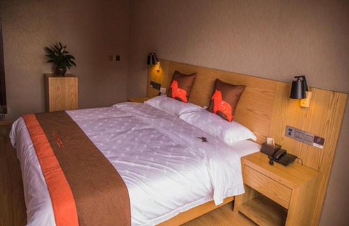 Wuhua Hotel | JUN Hotels Yunnan Kunming Wuhua District Changyuan Middle Road