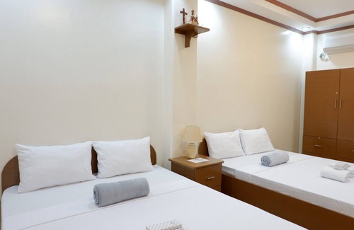 Oslob Hotel | Jun's Inn