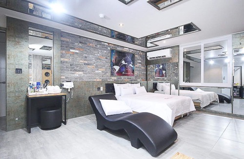 Chunghung Hotel | Jungheung-dong Hotel in Gwangju