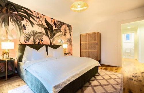 District 6 Apartment | Jungle Suite