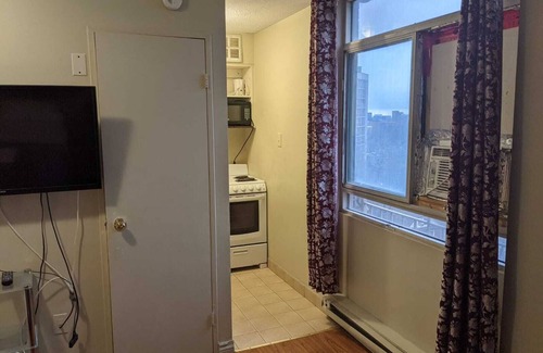 Cabbagetown South Apartment | Junior Studio Apartment in Downtown Toronto