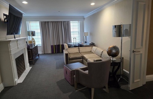 Dupont Circle Apartment | Junior Suite at Marriott Vacation Club at The Mayflower with all hotel amenities