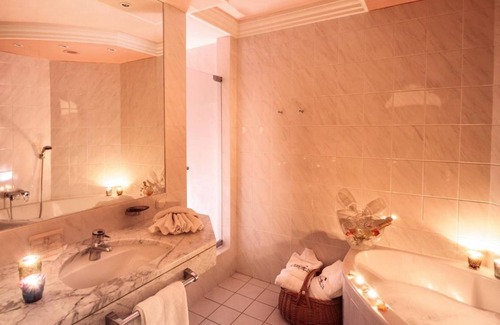 Bad Kleinkirchheim House | Junior Suite Edelholz Kirsche - The Kirchheimerhof - Superior Refugium