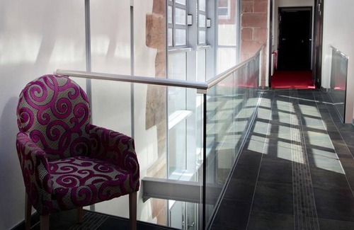 Bad Bergzabern House | Junior Suite, shower and bath, WC, double room - Schlosshotel Bergzaberner Hof