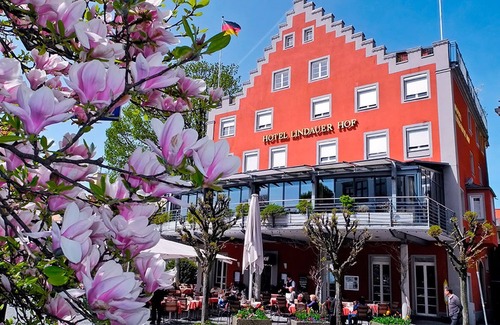 Insel Apartment | Juniorsuite mit Seeblick, Doppelbett und kostenfreiem WLAN