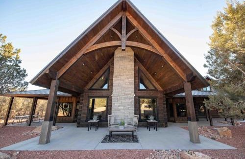 Orderville Cabin | Juniper Ridge Luxury Lodge East Zion & Bryce