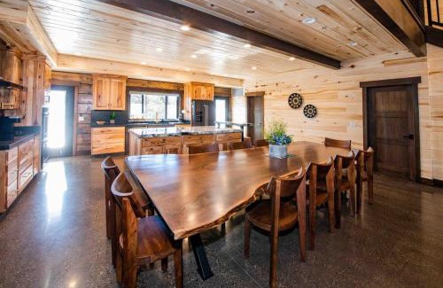 Orderville Cabin | Juniper Ridge Luxury Lodge East Zion & Bryce