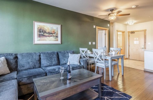 Mammoth Lakes Apartment | Juniper Springs 233