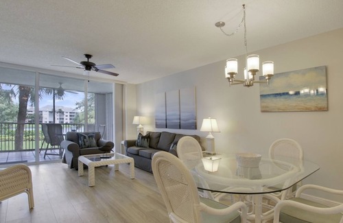 Jupiter Bay House | Jupiter Bay D209 Jupiter Beach Vacation Rental by Unique Vaca Stay