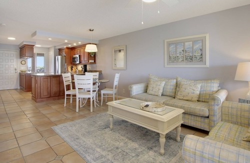 Jupiter Bay House | Jupiter Bay D404 Jupiter Beach Vacation Rental by Unique Vaca Stay