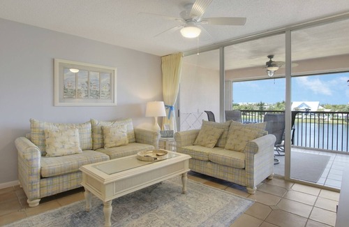 Jupiter Bay House | Jupiter Bay D404 Jupiter Beach Vacation Rental by Unique Vaca Stay