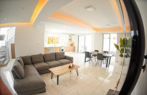 Pyla Villa | Jupiter Villa