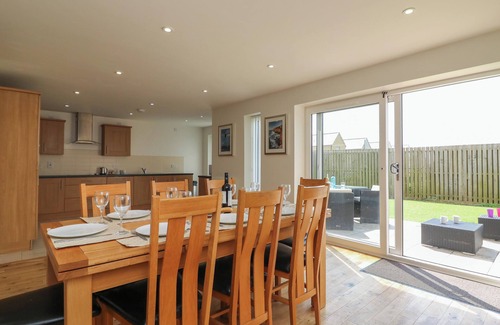 Portland Cottage | JURASSIC COAST HOUSE, pet friendly, with a garden in Fortuneswell