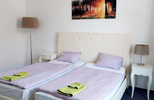 Stare Mesto Apartment | Just 3 min Walk Old Town Center private room D