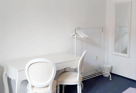 Stare Mesto Apartment | Just 3 min Walk Old Town Center private room D