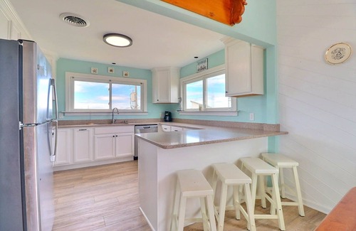 South Nags Head House | Just Beachy – Steps from Ocean, Hot Tub