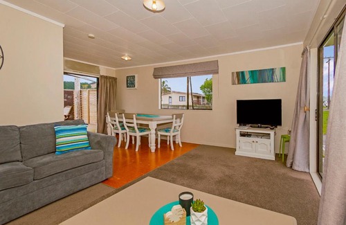 Whangamata House | Just Beachy - Whangamata Holiday Home
