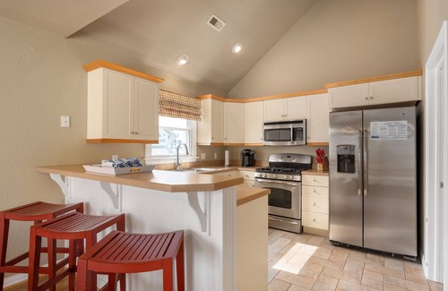 Corolla House | Just Coasting: Private pool, hot tub, community pools, Currituck Club amenities
