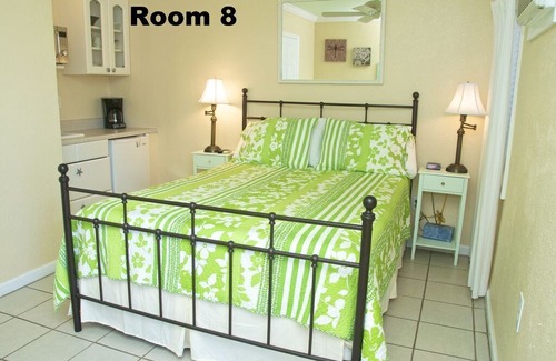 Holmes Beach Hotel | Just for 2 @ Haley's Couples Retreat #8 Poolside