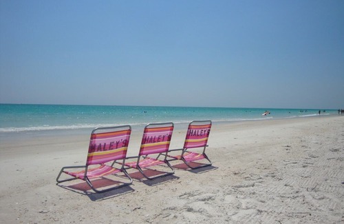 Holmes Beach Hotel | Just for 2 @ Haley's Couples Retreat #8 Poolside