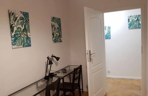 Saska Kepa House | Just What You Were Looking For! Family-friendly unit near Old Town Market Square