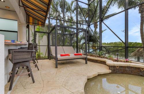 Pelican House | JUST WOW! Experience Luxury! Gulf Access, Pool & Spa, Dock, Tiki- Villa Waterfront Wonderland